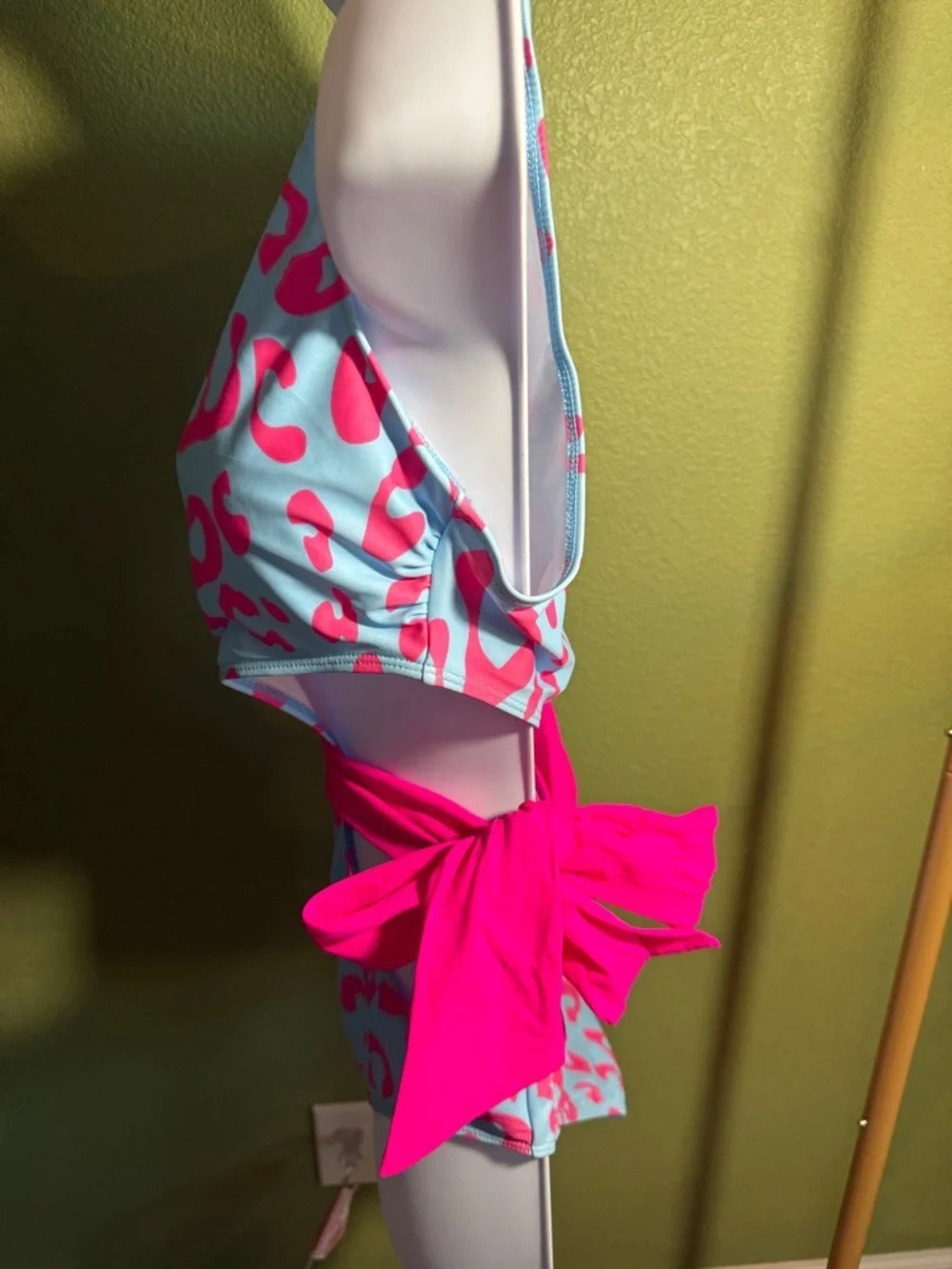 One-Shoulder Pink Leopard Print Girls' One-Piece Swimsuit with Tie - Picture 3 of 6